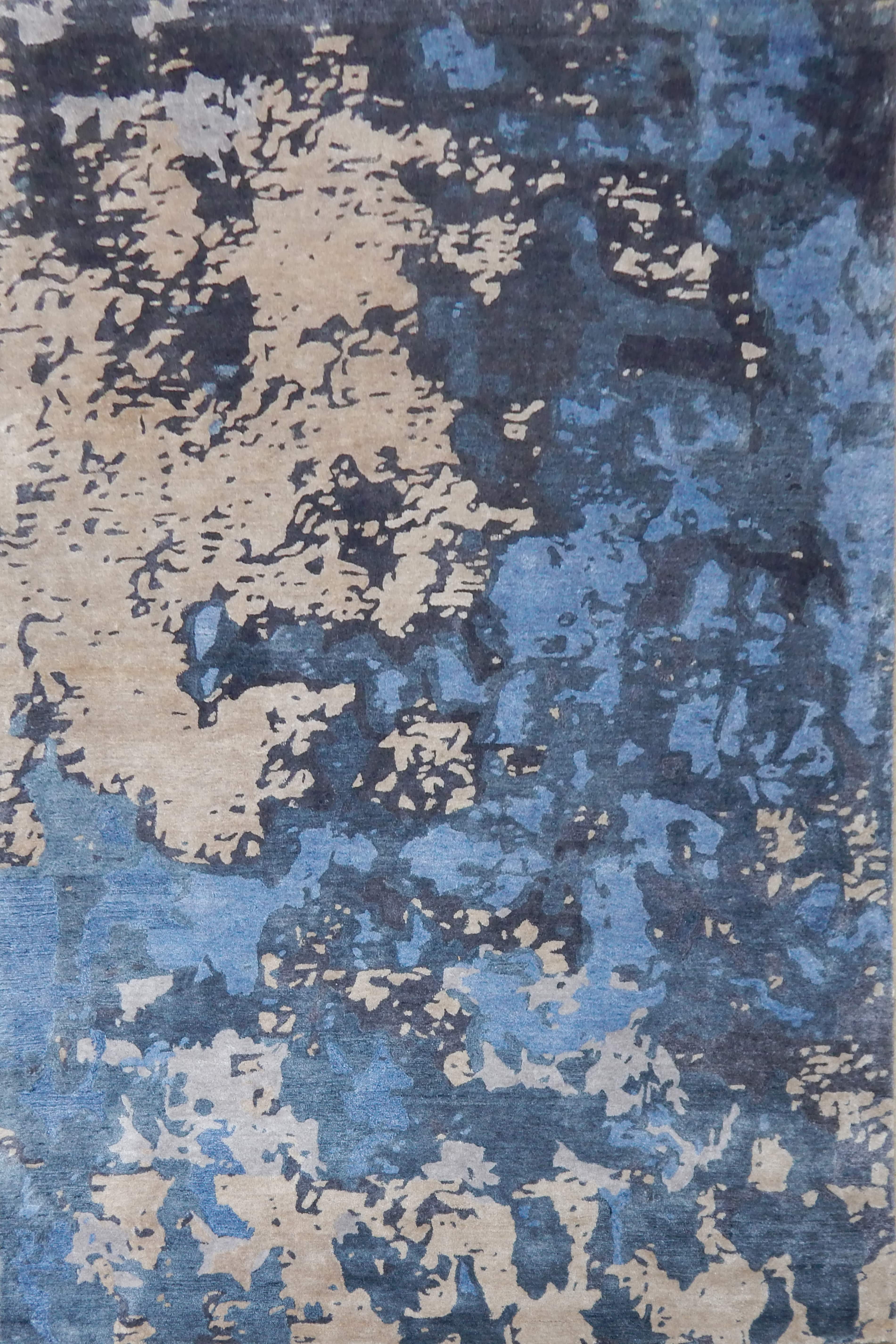 Circular Hand Tufted Rug Design